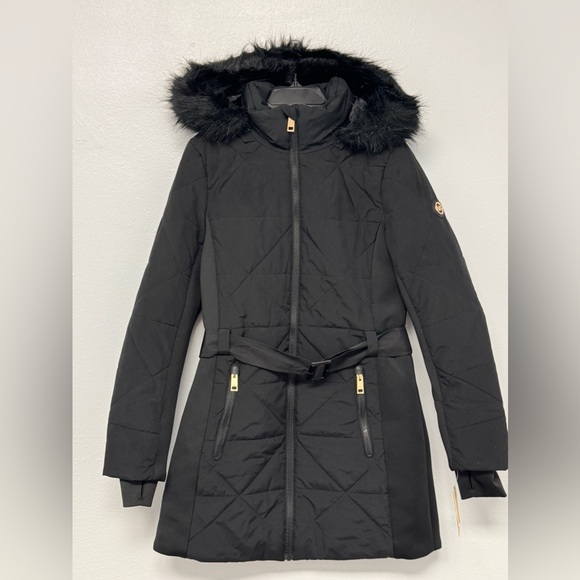 NWT! Comfy, light weight, but warm puffer coat! Perfect for those cold days! - Picture 1 of 4